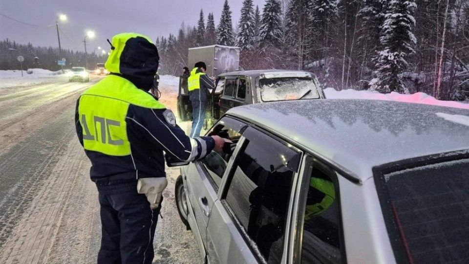Водителей с многолетним стажем обяжут пересдавать права в апреле
