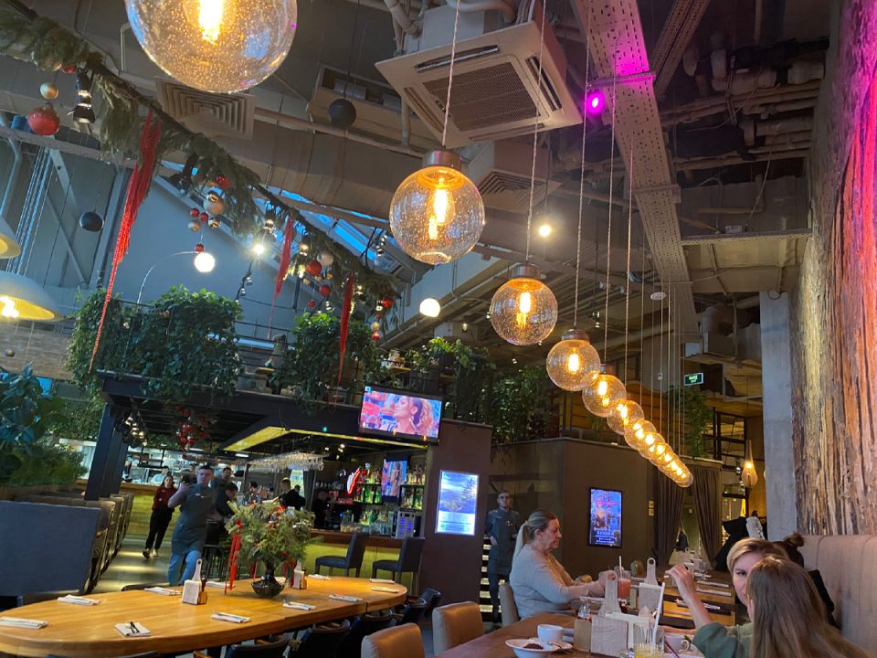   :    Bar BQ Cafe