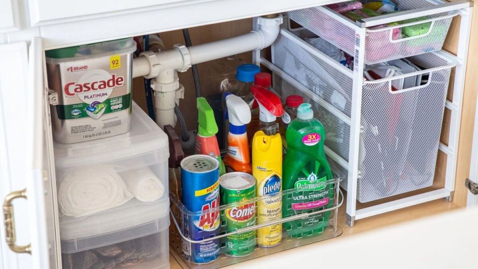 7 вещей из ванной и кладовой, которые пора выкинуть прямо сегодня