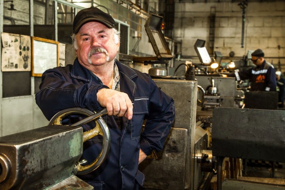 Льготы ветерана труда: реальная поддержка или символическая награда?