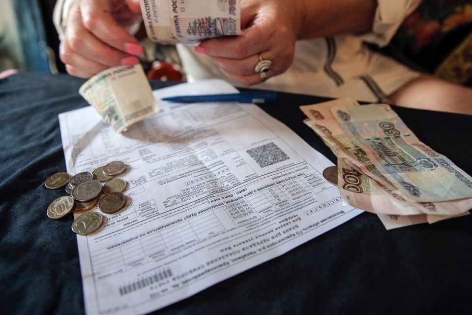 Снова в центре внимания: что ждет владельцев квартир с долгами по ЖКХ в 2025 году?