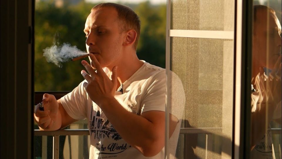 Как справиться с табачным дымом от соседей: советы и юридические аспекты