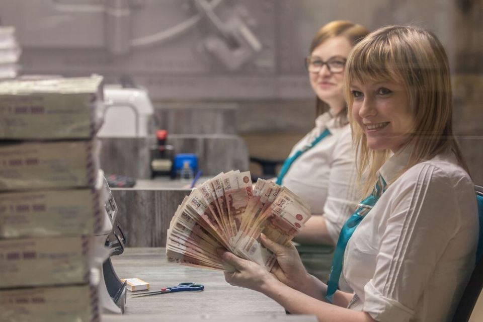 Пенсионерка потеряла миллион: как банк обманул клиента под видом вклада