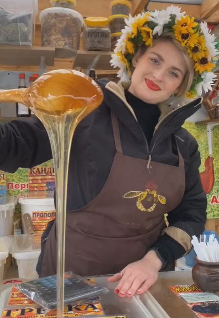 Сладкие моменты лета: медовый сезон и ценные традиции