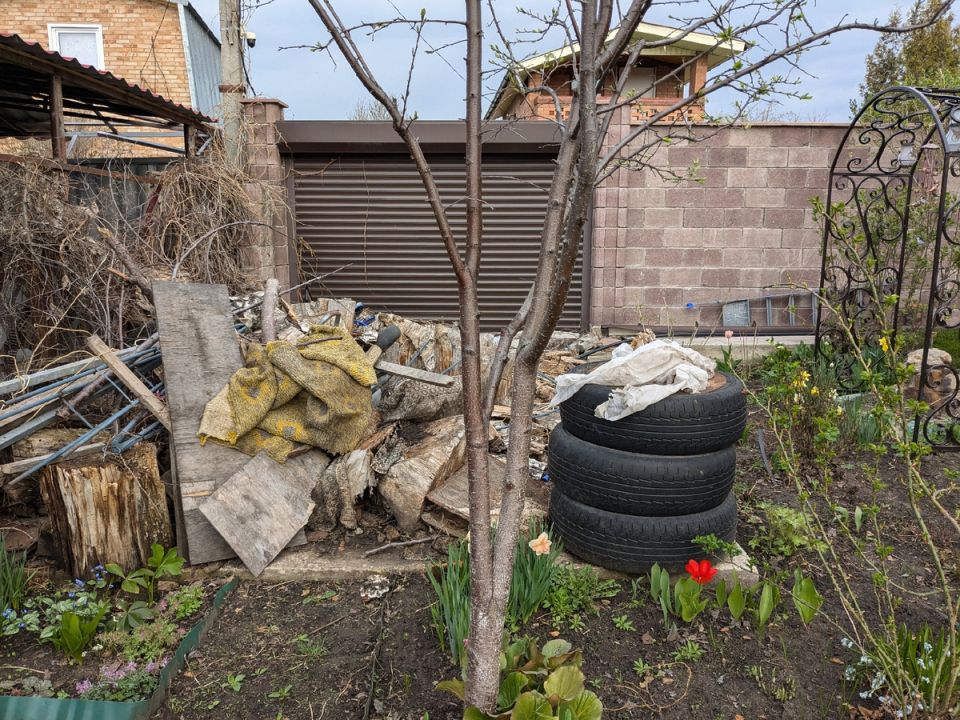 Как очищение сада стало настоящим приключением