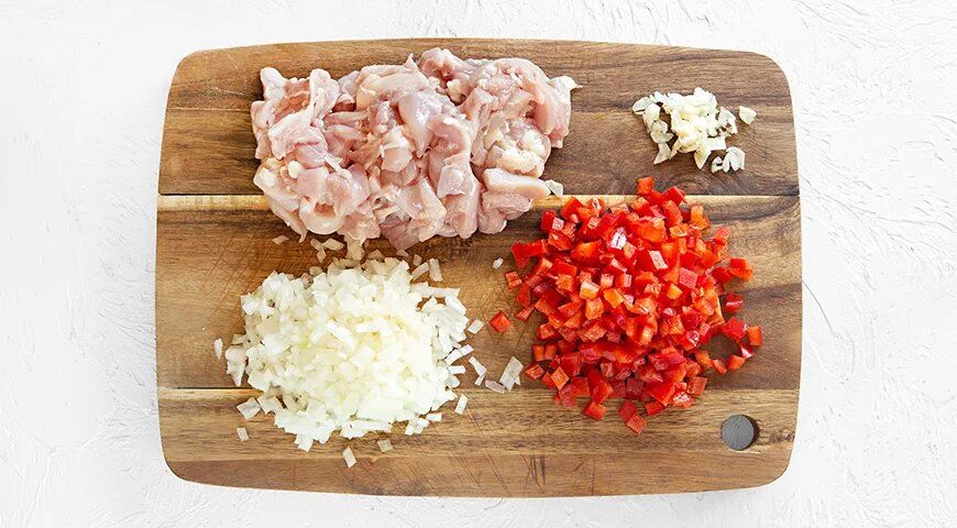 Паста с курицей в томатном соусе: завлеките свои вкусовые рецепторы