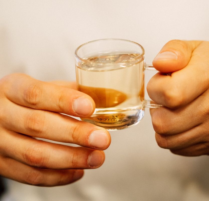 Почему важно пить воду: советы от эксперта тибетской медицины