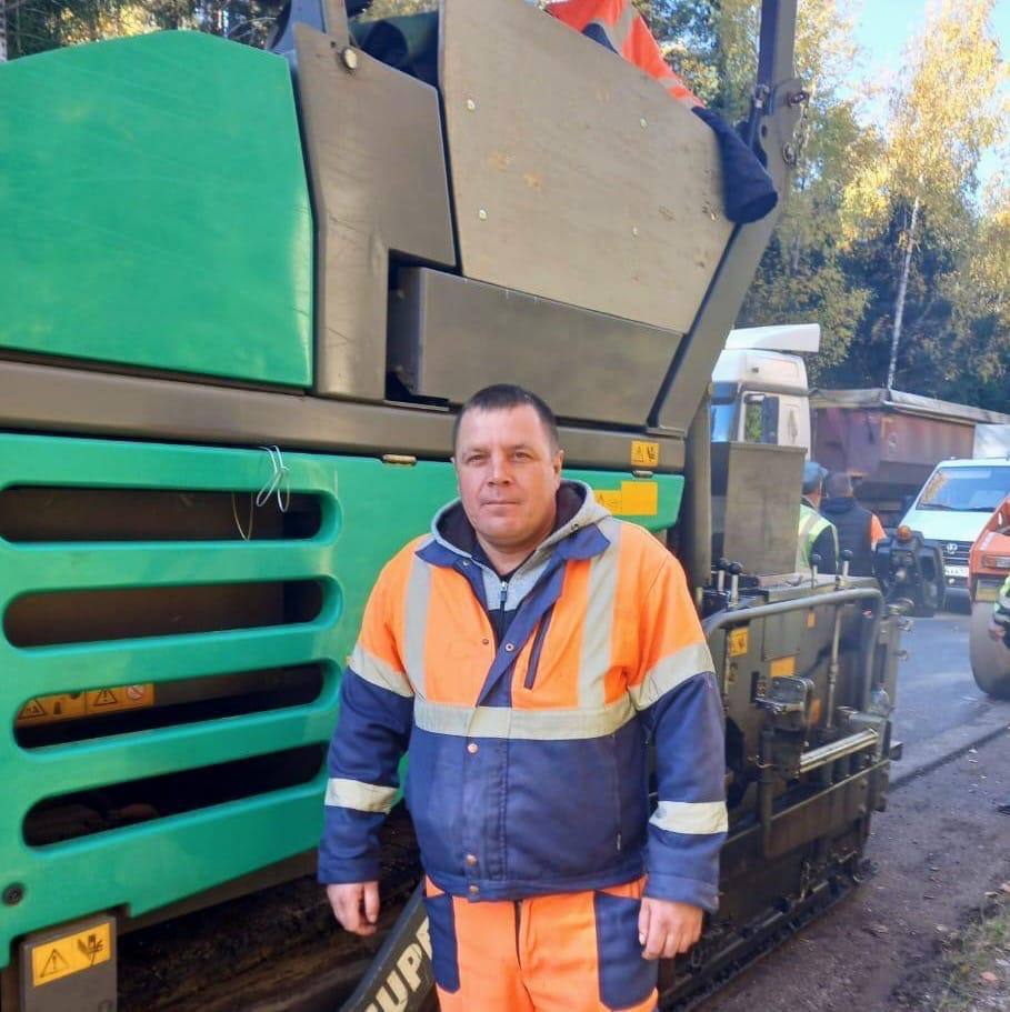 Александр Дронов поздравил работников автомобильного и городского пассажирского транспорта с их профессиональным праздником Александр Дронов поздравил работников автомобильного и городского пассажирского транспорта с их профессиональным праздником