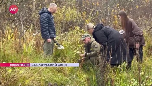 Новгородские поисковики передали родным награду погибшего под Старой Руссой ефрейтора