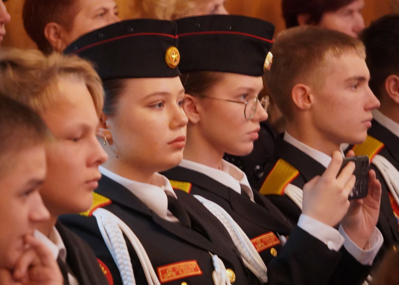 Александр Розбаум: Уважаемые Новгородцы!. Сегодня мы отмечаем памятную дату в истории нашего Великого Новгорода Александр Розбаум: Уважаемые Новгородцы!. Сегодня мы отмечаем памятную дату в истории нашего Великого Новгорода