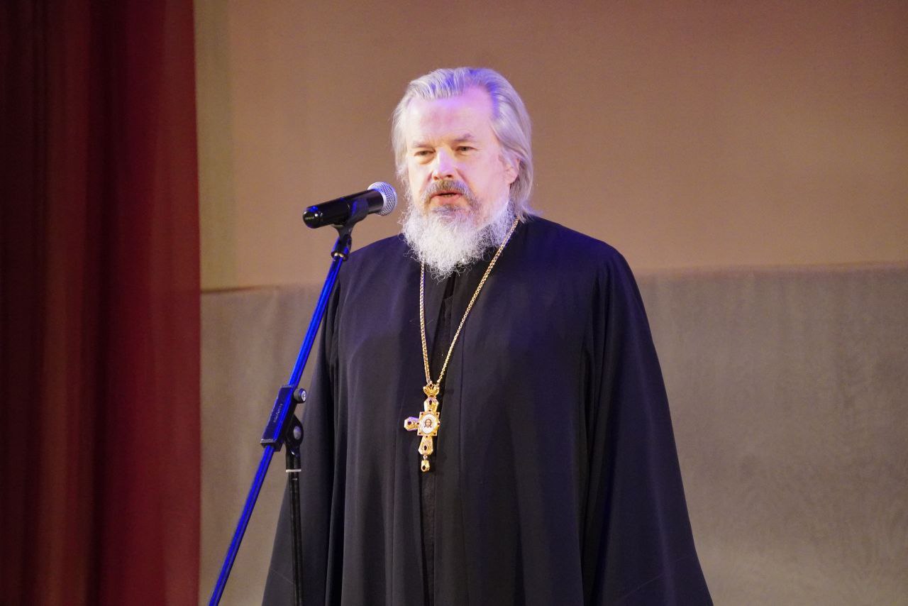 Александр Розбаум: Уважаемые Новгородцы!. Сегодня мы отмечаем памятную дату в истории нашего Великого Новгорода Александр Розбаум: Уважаемые Новгородцы!. Сегодня мы отмечаем памятную дату в истории нашего Великого Новгорода