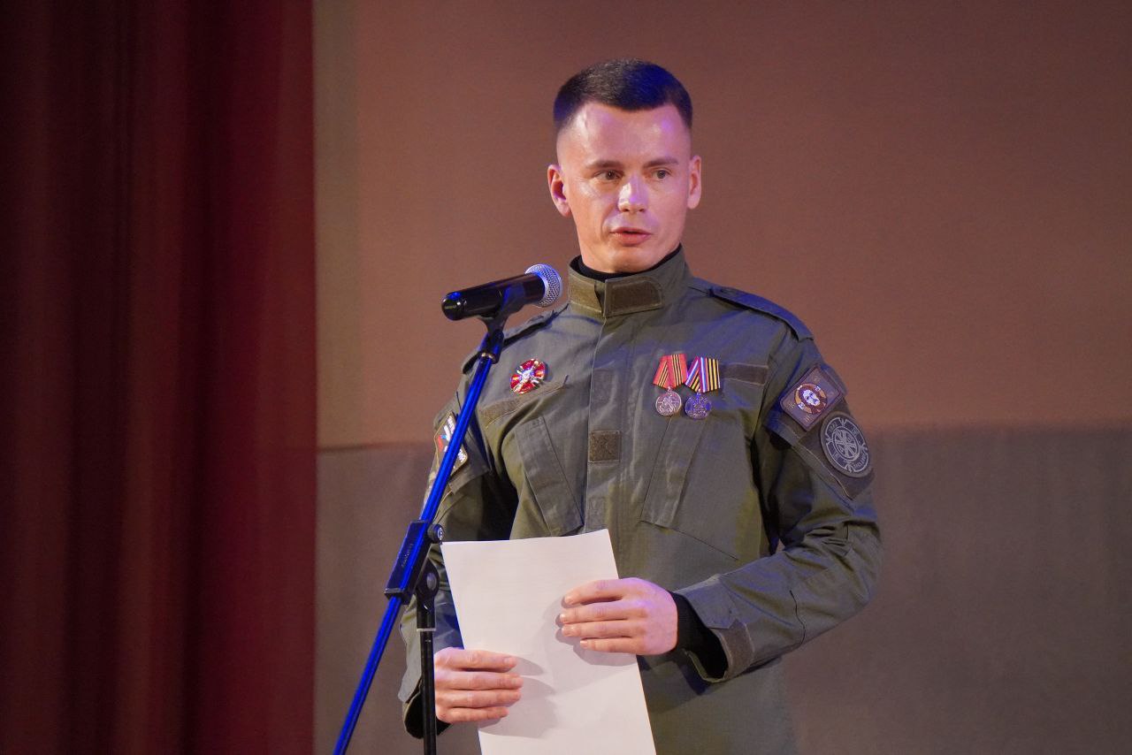 Александр Розбаум: Уважаемые Новгородцы!. Сегодня мы отмечаем памятную дату в истории нашего Великого Новгорода Александр Розбаум: Уважаемые Новгородцы!. Сегодня мы отмечаем памятную дату в истории нашего Великого Новгорода