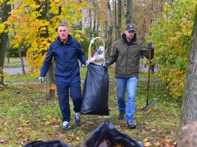 Новгородцы приняли участие в общегородском субботнике