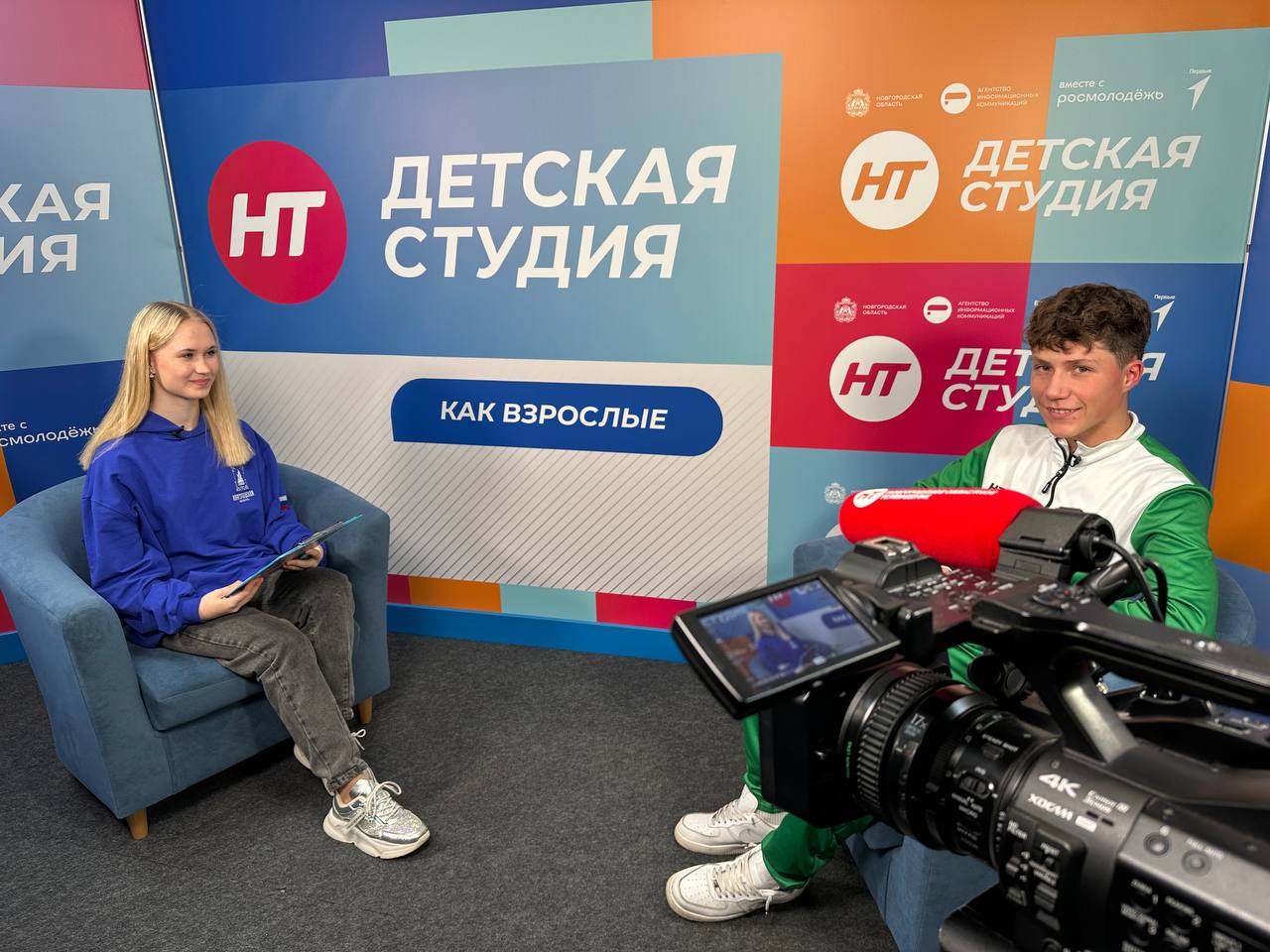 В «Детской студии» – Роман Лобанов, вратарь футбольной команды В «Детской студии» – Роман Лобанов, вратарь футбольной команды