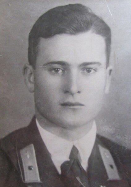 Он совершил два воздушных тарана в одном бою