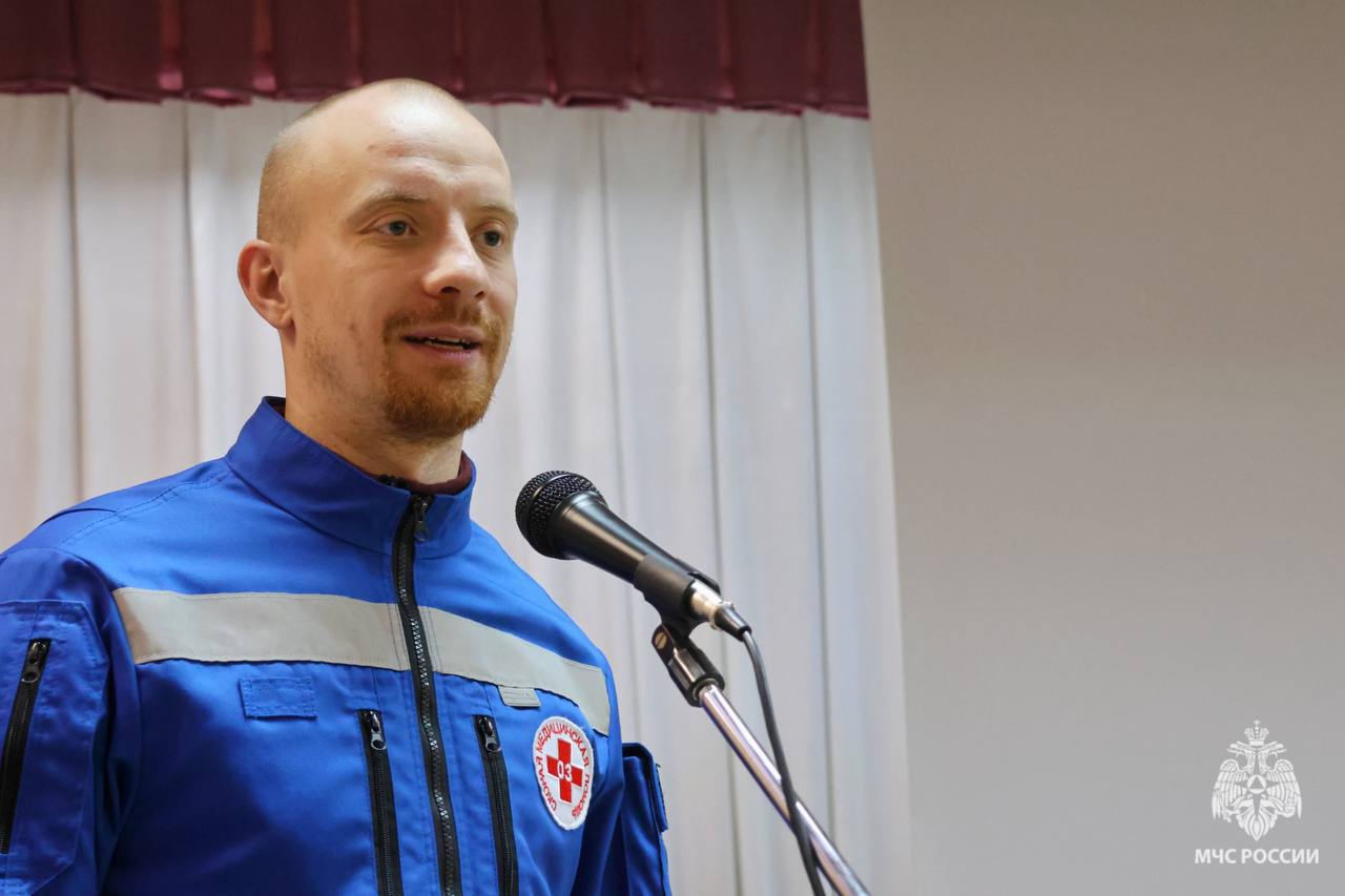 Цена ошибки на дороге. Сегодня спасатели МЧС России выезжали на ликвидацию последствий ДТП, произошедшего на улице Большая Санкт-Петербургская Цена ошибки на дороге. Сегодня спасатели МЧС России выезжали на ликвидацию последствий ДТП, произошедшего на улице Большая Санкт-Петербургская