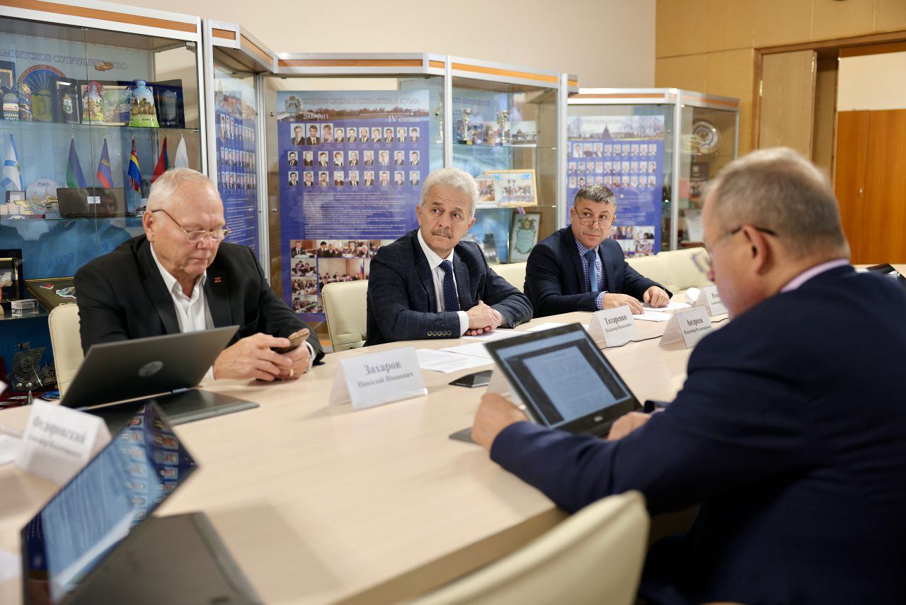 Комитет по сельскому хозяйству и развитию сельских территорий рассмотрел два вопроса повестки предстоящего заседания областной Думы Комитет по сельскому хозяйству и развитию сельских территорий рассмотрел два вопроса повестки предстоящего заседания областной Думы