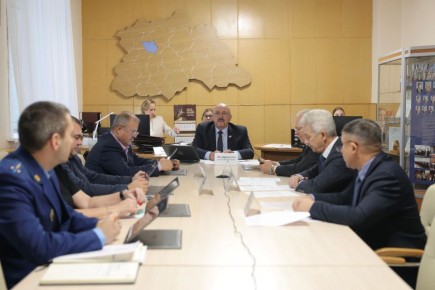 Комитет по сельскому хозяйству и развитию сельских территорий рассмотрел два вопроса повестки предстоящего заседания областной Думы