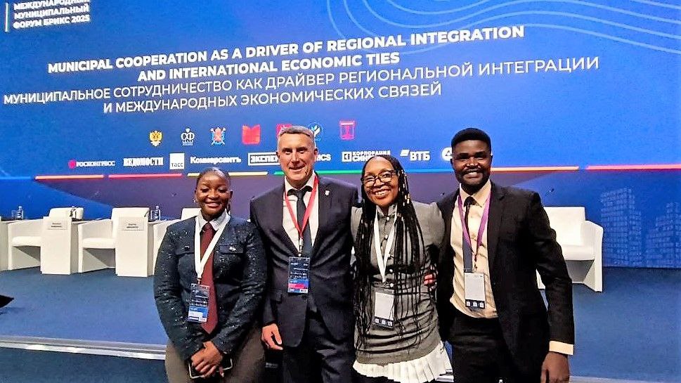 Александр Розбаум: Сегодня, по приглашению Всероссийской ассоциации местного самоуправления (ВАРМСУ), принимаю участие в Международном Муниципальном Форуме стран БРИКС, который проходит в Санкт-Петербурге Александр Розбаум: Сегодня, по приглашению Всероссийской ассоциации местного самоуправления (ВАРМСУ), принимаю участие в Международном Муниципальном Форуме стран БРИКС, который проходит в Санкт-Петербурге