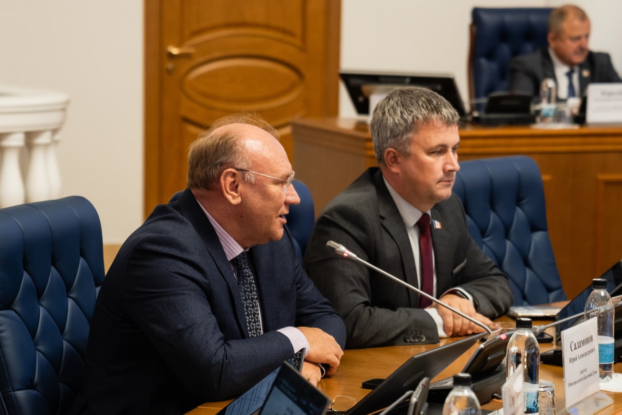 Депутаты обсудили развитие физической культуры в Новгородской области Депутаты обсудили развитие физической культуры в Новгородской области