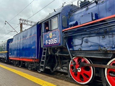 188 лет назад открылась первая российская железная дорога