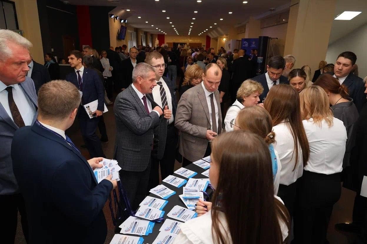 Представители муниципальной власти Новгородчины участвуют во всероссийском форуме Представители муниципальной власти Новгородчины участвуют во всероссийском форуме