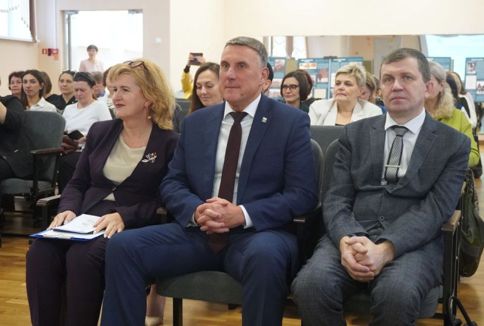  :  !. 30  31       -   : , , ,      ...