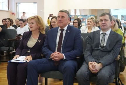 Александр Розбаум: Уважаемые Новгородцы!. 30 и 31 октября в нашем городе проходит Межрегиональный научно-методический форум «Дошкольное образование: исследования, опыт, творчество», который объединил не только воспитателей и...