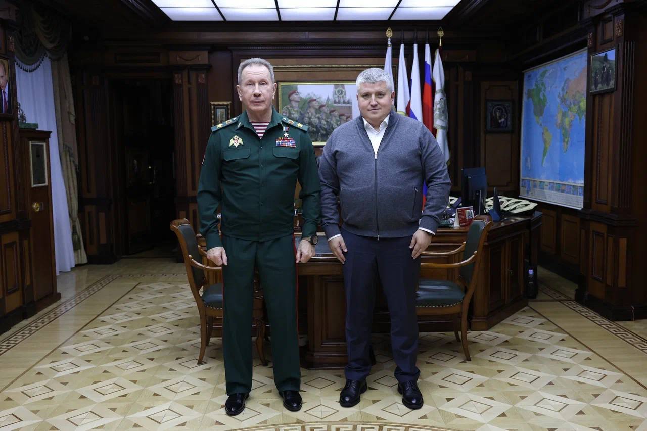 Александр Дронов встретился с директором Росгвардии Героем России генералом армии Виктором Золотовым