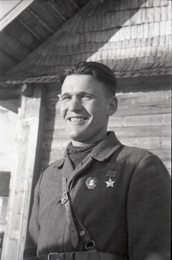 Знаменитый партизан-пулемётчик