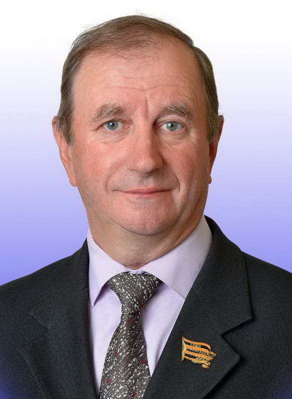 Писатель-историк из Валдая выпустил уникальную книгу к юбилею Победы Писатель-историк из Валдая выпустил уникальную книгу к юбилею Победы