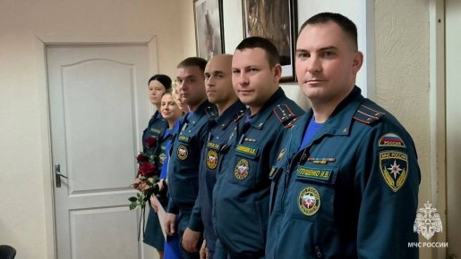 Сегодня в преддверии Дня народного единства в Главном управлении МЧС России по Новгородской области чествовали отличившихся сотрудников