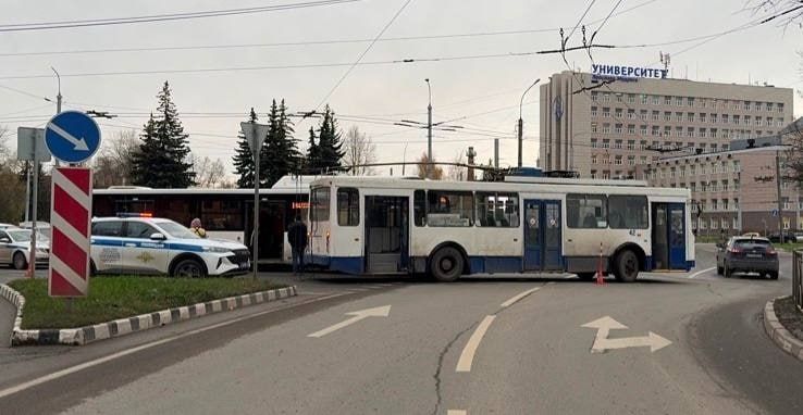 В Валдае подросток без прав сел за руль мотоцикла и попал в аварию