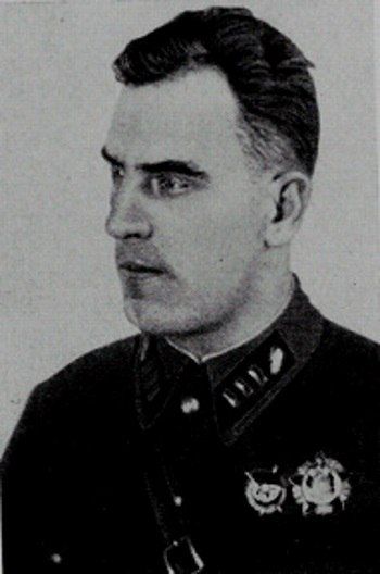 Товарищ комиссар. В 1936 году 175-¬й артиллерийский полк РККА занял первое место по боевой и политической подготовке в Забайкальском военном округе