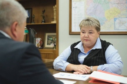 Светлану Новоселову депутаты переизбрали на должность главы Хвойнинского округа