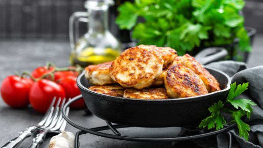 Вот что нужно положить в фарш вместо лука: от этих котлет не оторваться