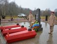В демянской деревне Цемена прошла церемония захоронения бойцов Красной Армии