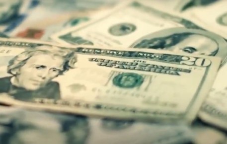 Президенту России могут предоставить право вводить валютные ограничения самостоятельно