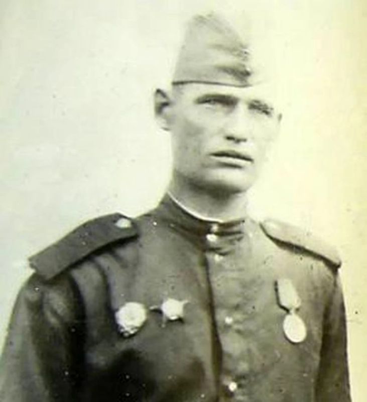 «Стоит над горою Алёша - в Болгарии русский солдат»