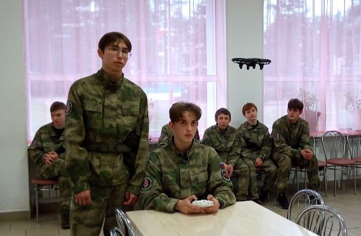 Новгородские юноши прошли сборы по основам военной службы Новгородские юноши прошли сборы по основам военной службы