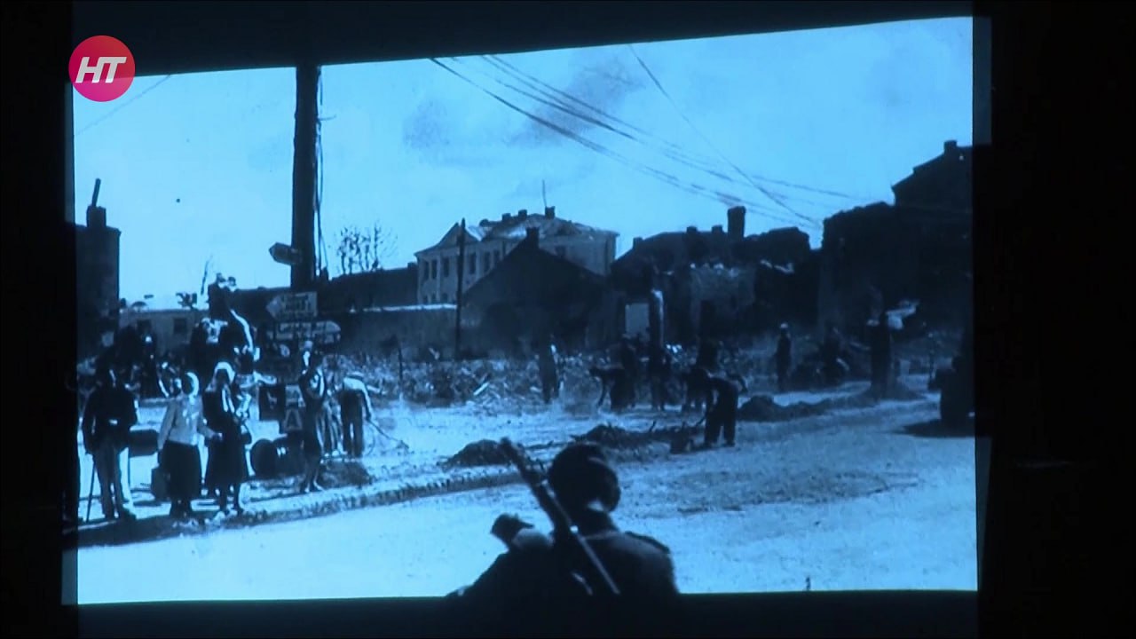 Студентам НовГУ показали документальный фильм о легендарной разведчице Паше Савельевой Студентам НовГУ показали документальный фильм о легендарной разведчице Паше Савельевой