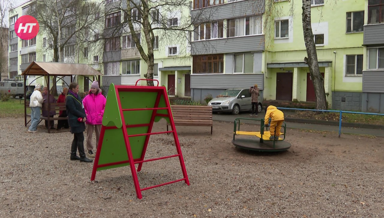 Новгородцы успешно преображают свои дворы благодаря проектам территориального общественного самоуправления