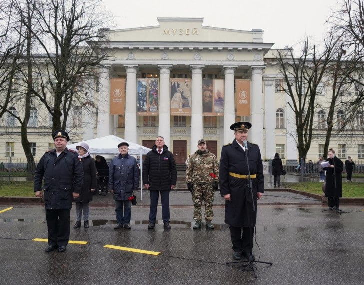 В Великом Новгороде отметили 84-ю годовщину парада 7 ноября 1941 года в Москве В Великом Новгороде отметили 84-ю годовщину парада 7 ноября 1941 года в Москве
