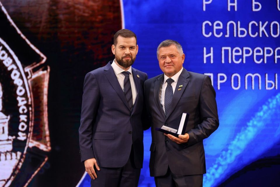 Сегодня в филармонии поздравили работников сельского хозяйства с профессиональным праздником