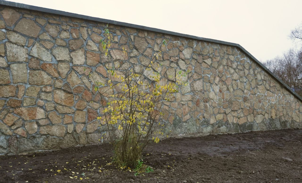 В Великом Новгороде отремонтировали пять подпорных стен Окольного вала В Великом Новгороде отремонтировали пять подпорных стен Окольного вала