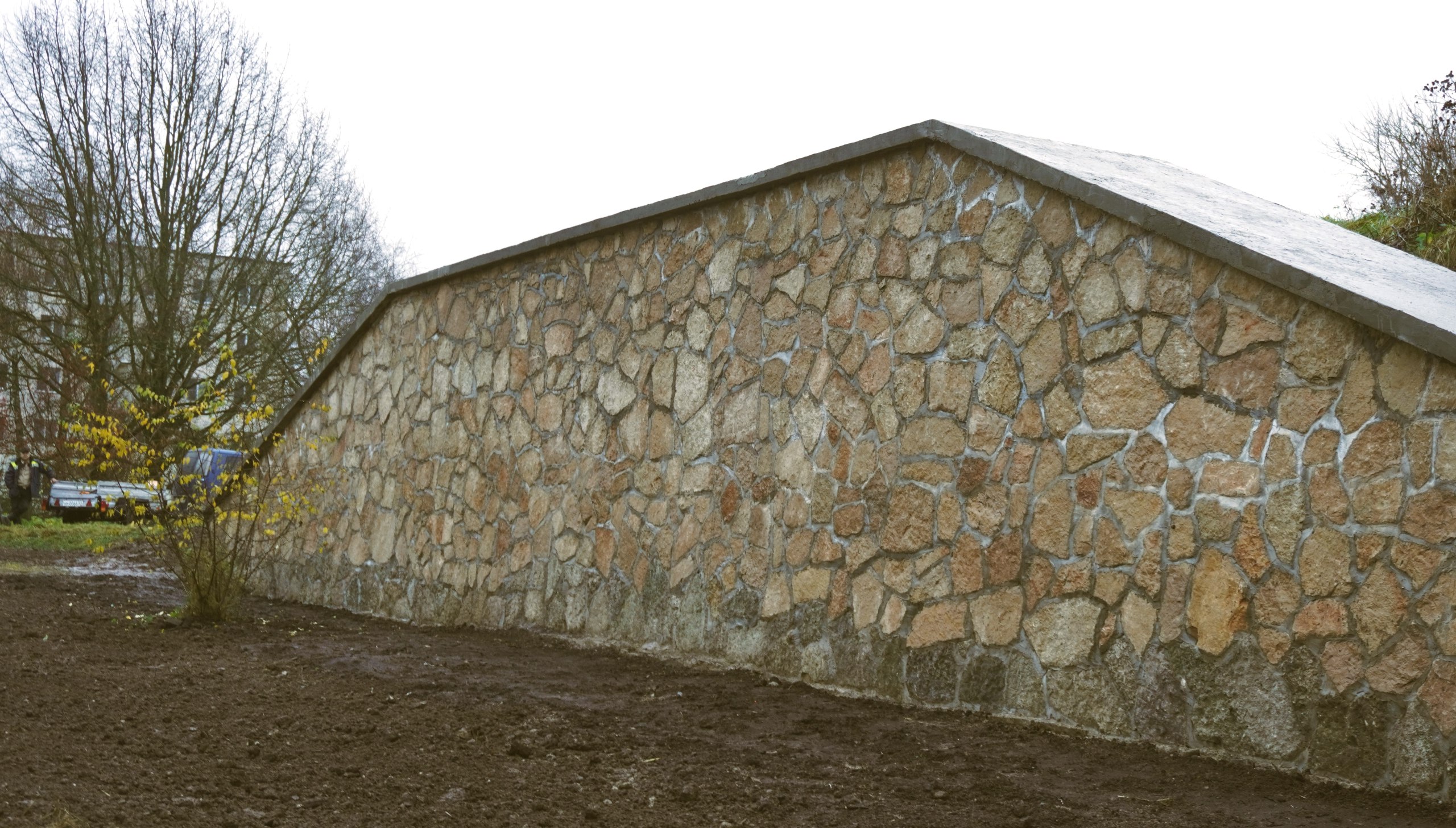 В Великом Новгороде завершились работы по ремонту стен окольного вала В Великом Новгороде завершились работы по ремонту стен окольного вала