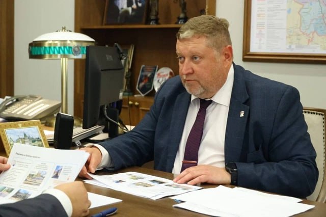 На должность главы Любытинского округа избрали Андрея Устинова