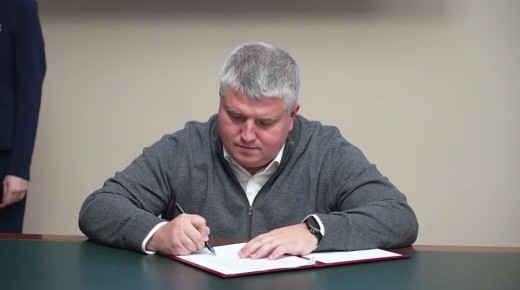 Губернатор Александр Дронов рассказал о подписании важного соглашения о сотрудничестве между Новгородской и Астраханской областями