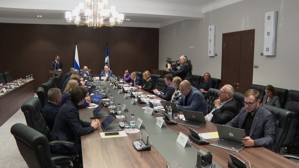 Члены правительства и парламентарии начали обсуждение регионального бюджета на следующие 3 года