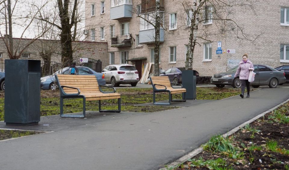  :  !.          ,  ..         88   ...